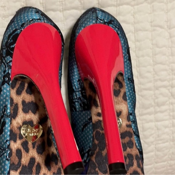 Betsey Johnson heels size 7 - Picture 4 of 5